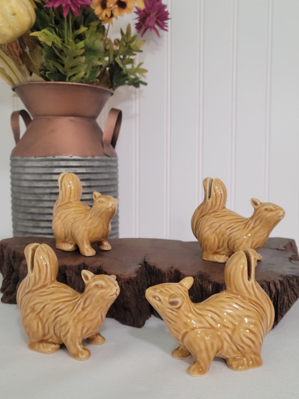 Vtg Retro Kitschy Cottagecore Woodland Ceramic Squirrel Placecard Holders Set 4